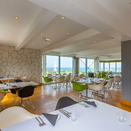 Elements Hotel 4*
