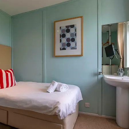 Hotel Elements